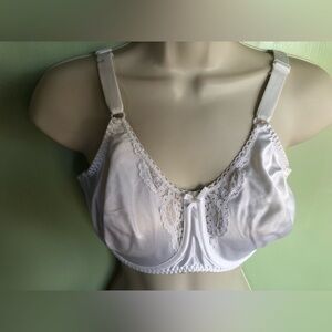 BALI Vintage Womens Bra 36DD Sheer Underwire White Satin Lace Granny